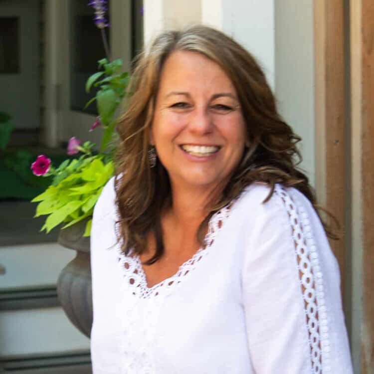 Lori Constant