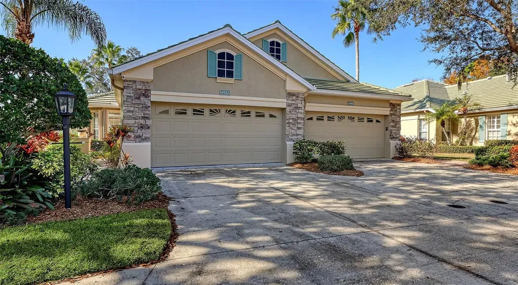 Listings for Juli Pearce