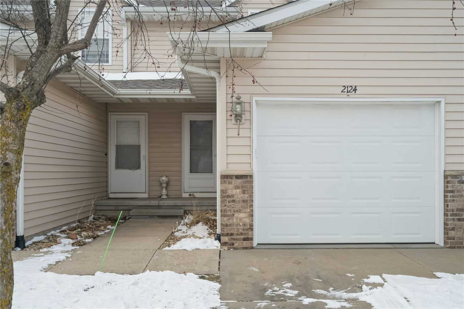 Listings for Lucas Pietan