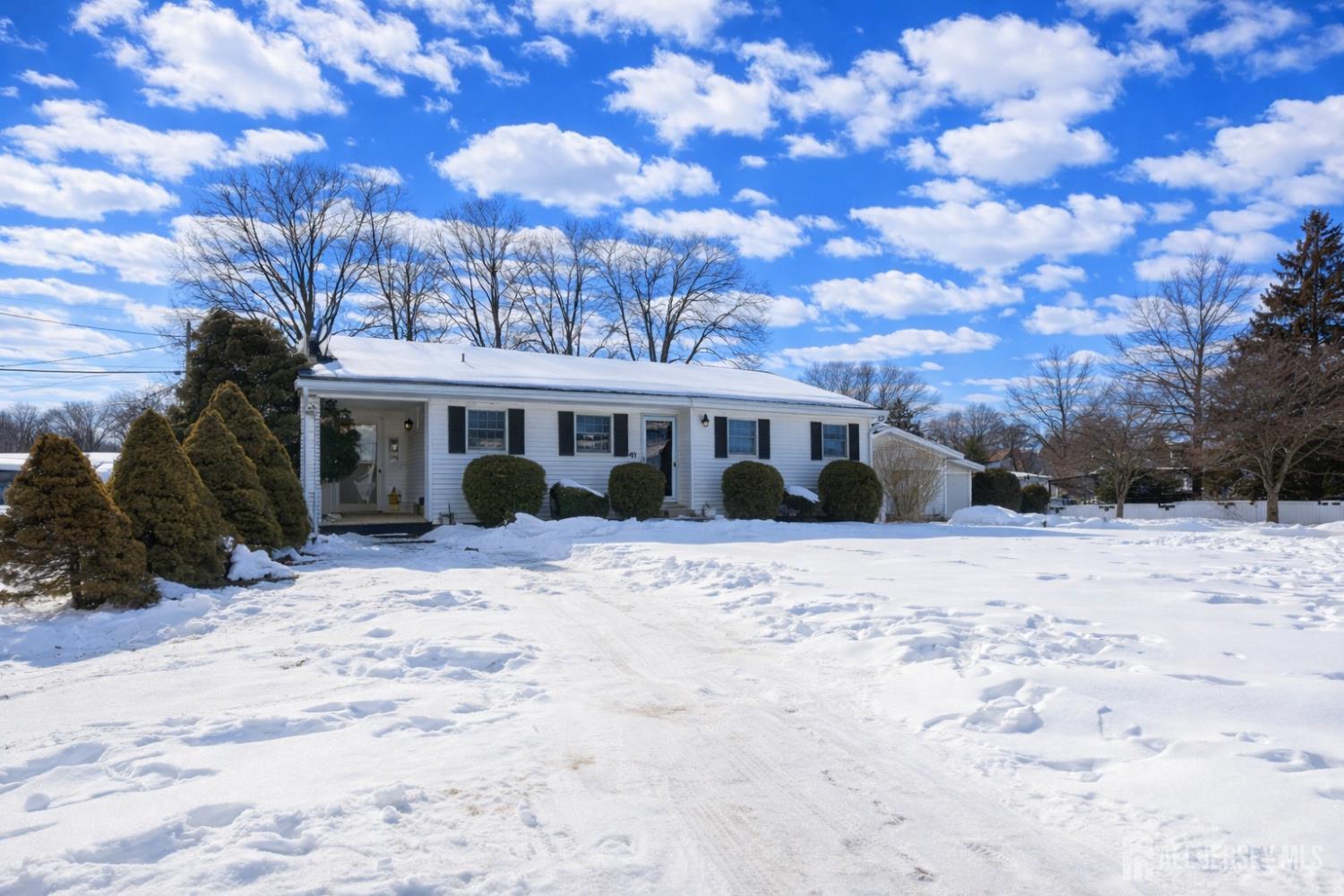Starter Homes under $500k in Freehold, Manalapan & Old Bridge