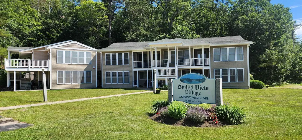 Swiss View Village | Luxury Lakefront Condo Rentals