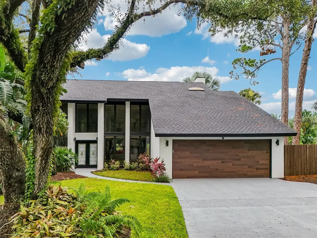 Listings for Lin Dunn