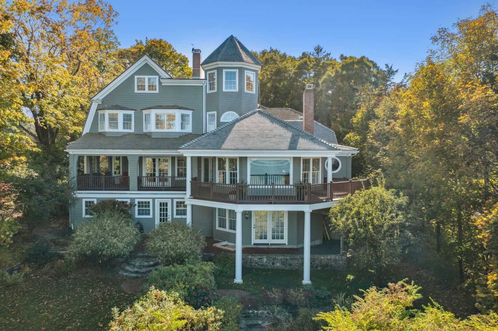 Duxbury