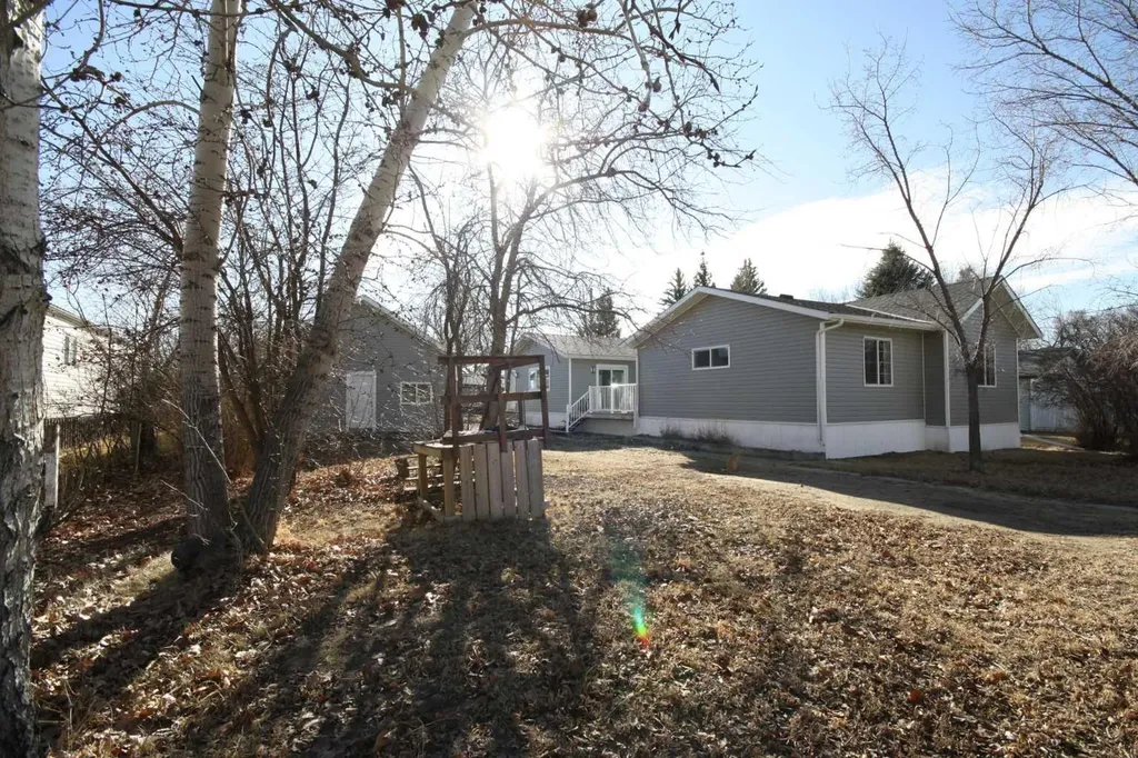 Listings for Shelley Blair