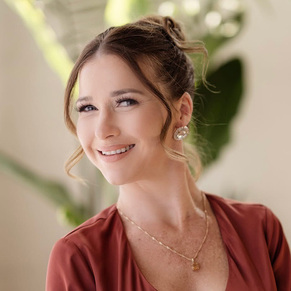 Kerri DeWit