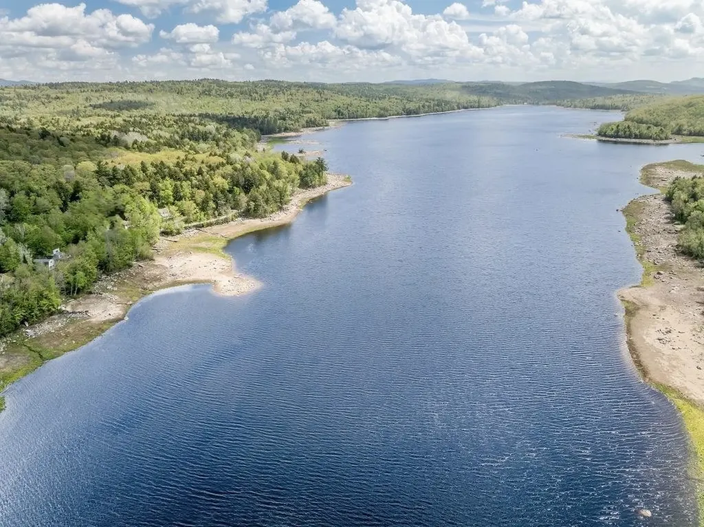 Homes Over $100K in Canaan