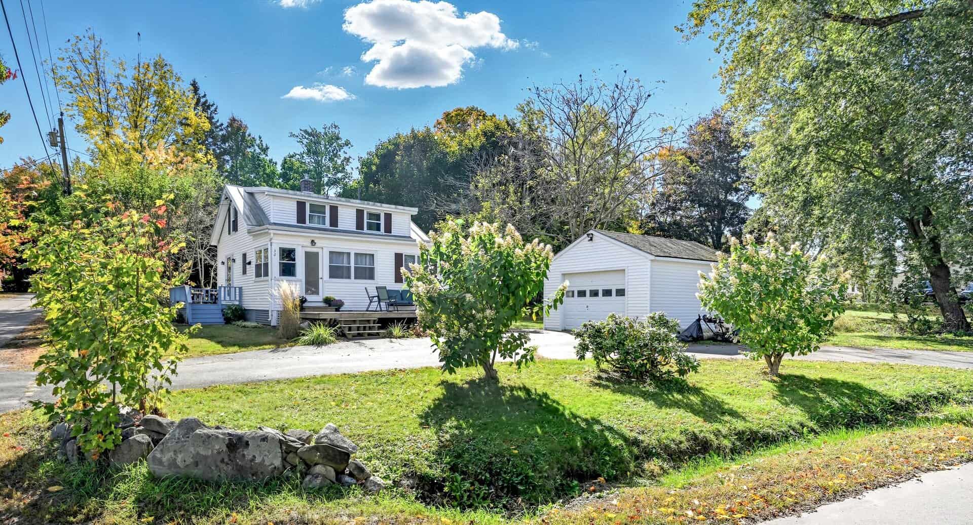 Lakefront Homes Under $400K