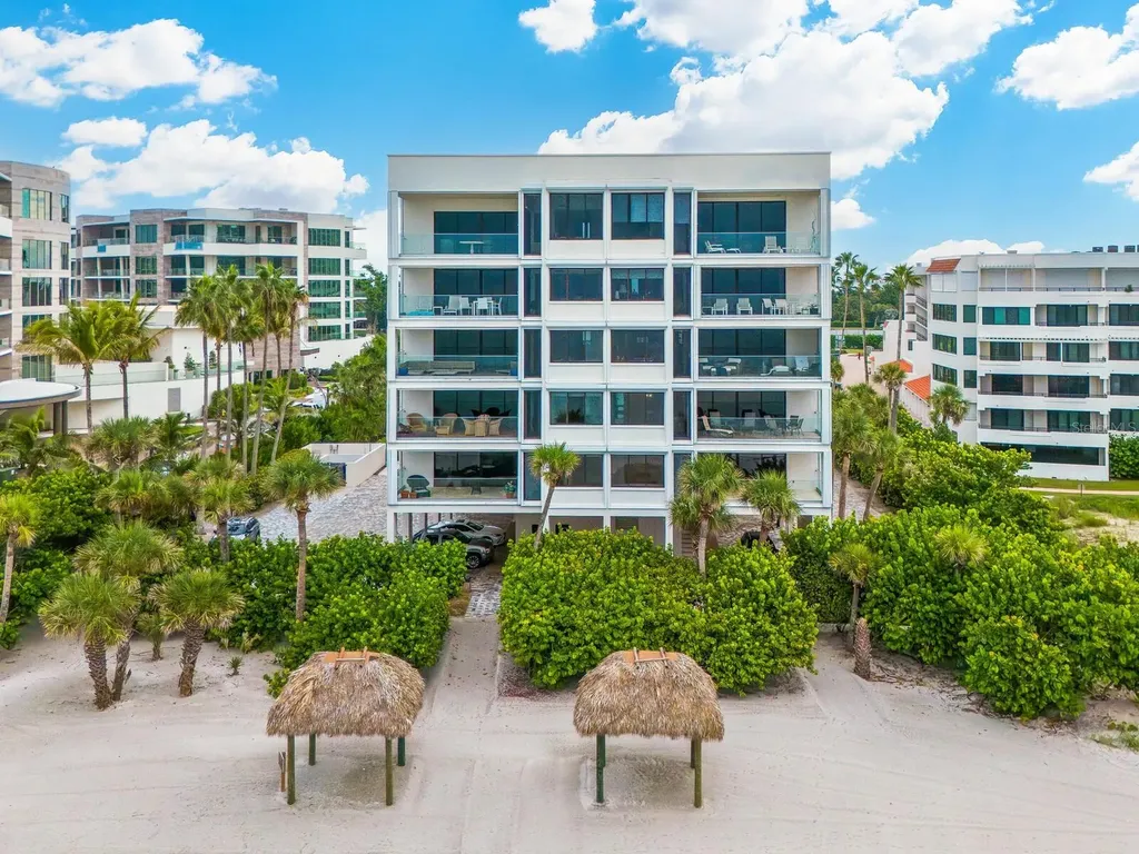 Listings for Carol Aviles