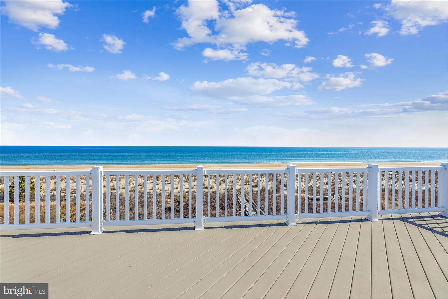 Pending & Active Houses in Bethany Beach DE