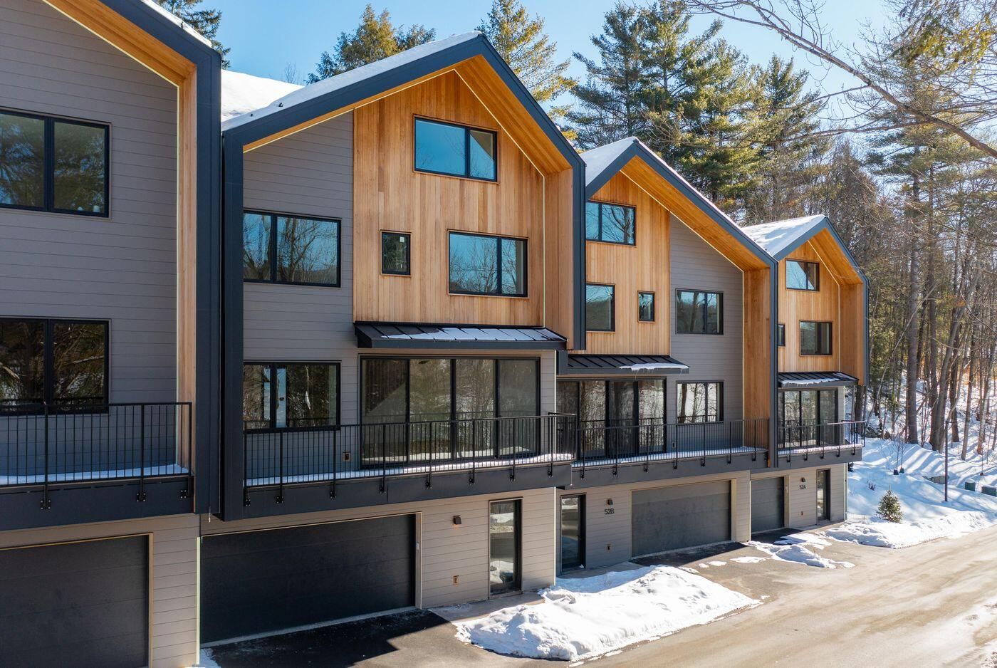 Listings for Caitlin Bellerose