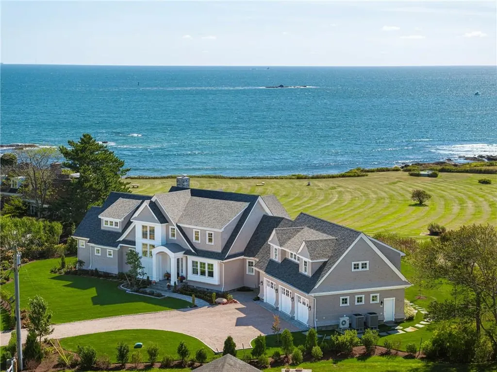 Narragansett Beachfront Homes