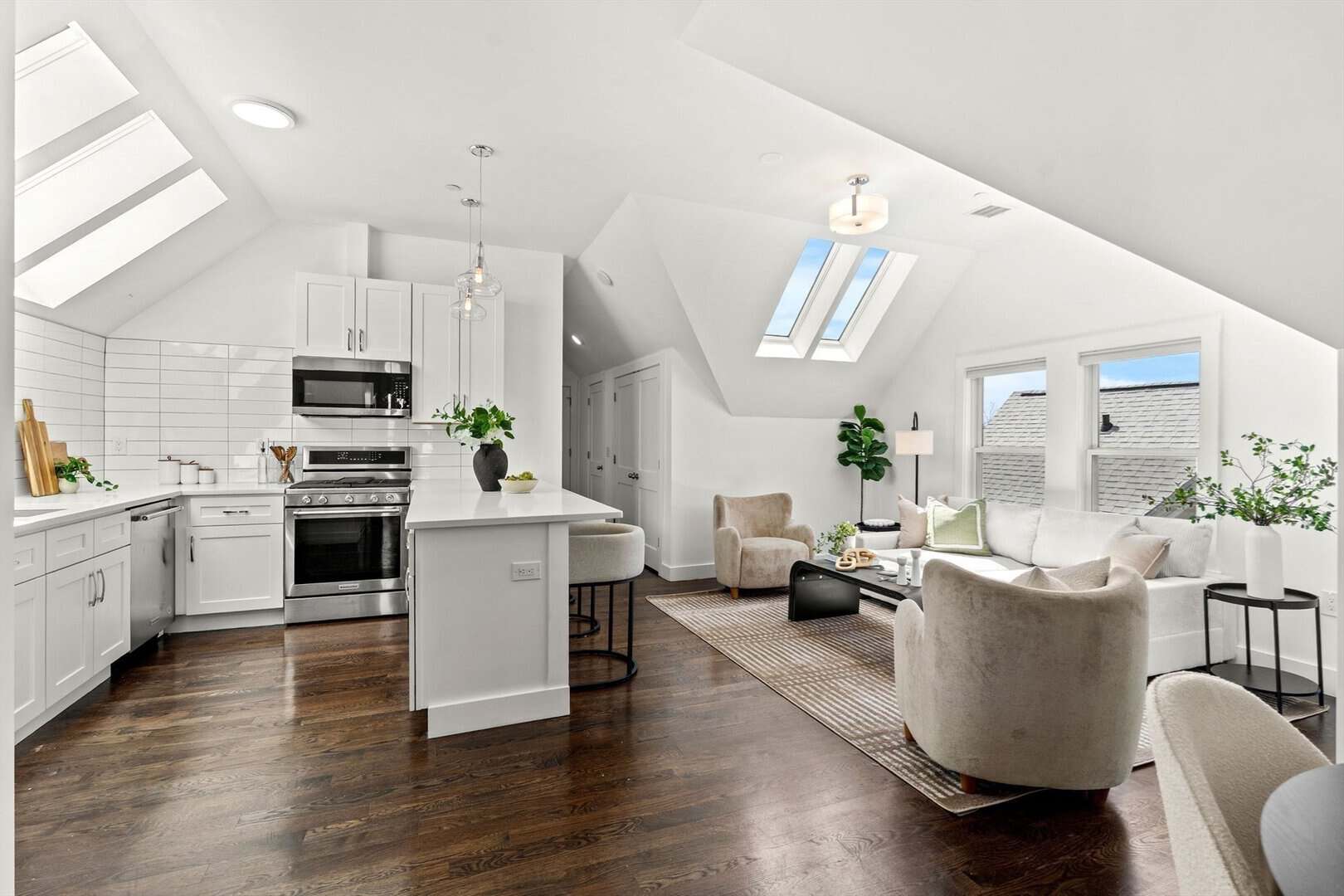 Under 575k Dorchester Condos