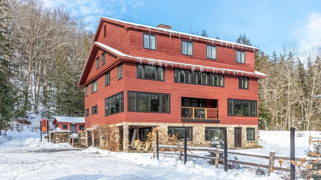 Waterfront Listings