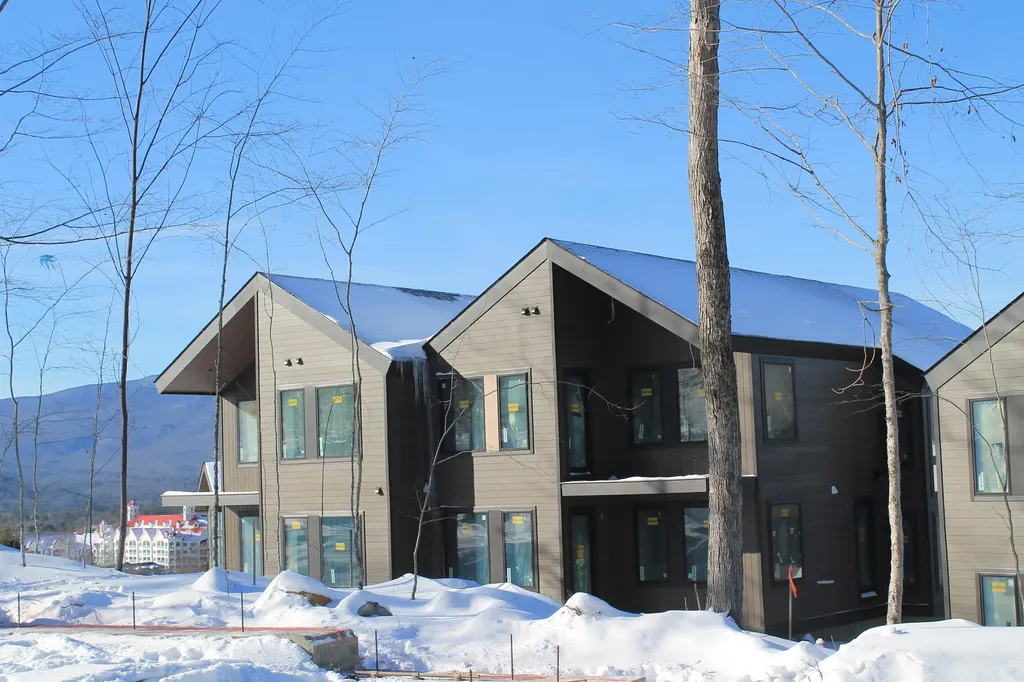Slopeside Homes & Condos