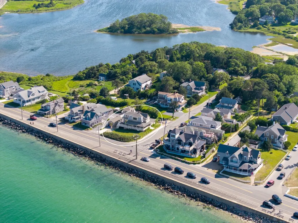 Investment Properties for Sale in Oak Bluffs MA