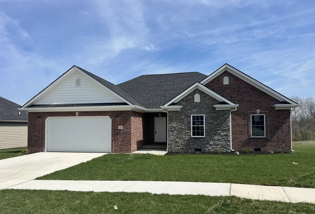 Listings for Erin Lewis