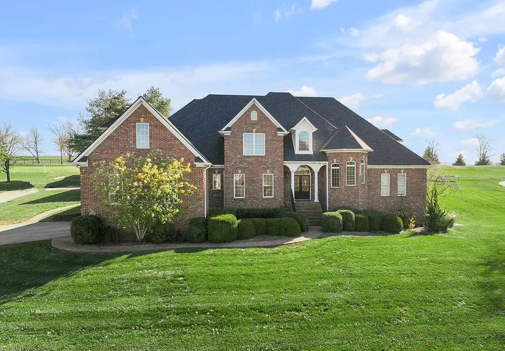 Listings for Paula Elder