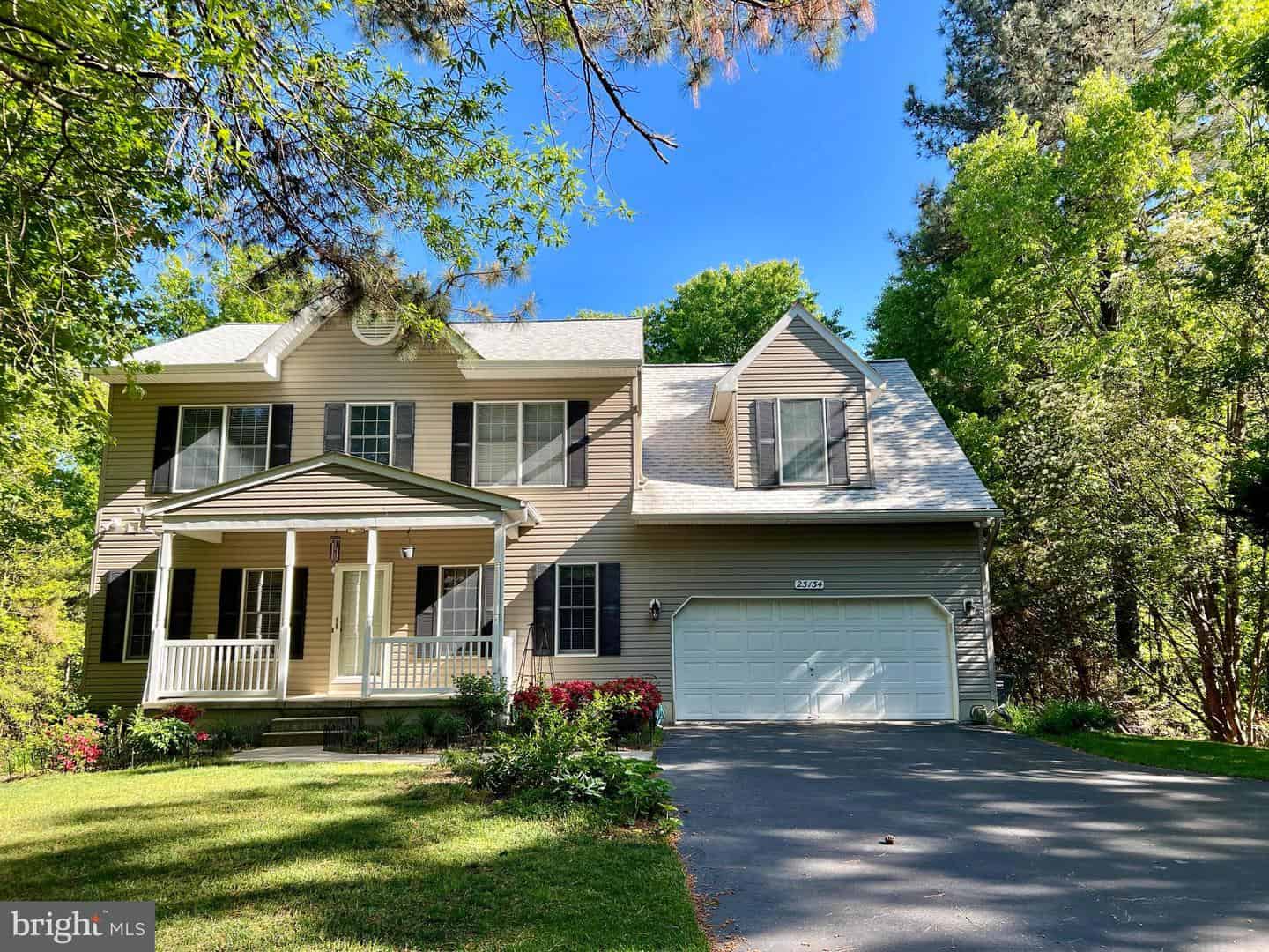 Listings for Ana Vazquez