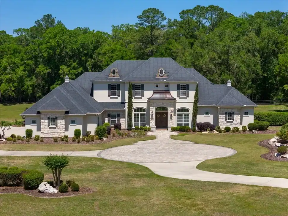 Newberry Home Features