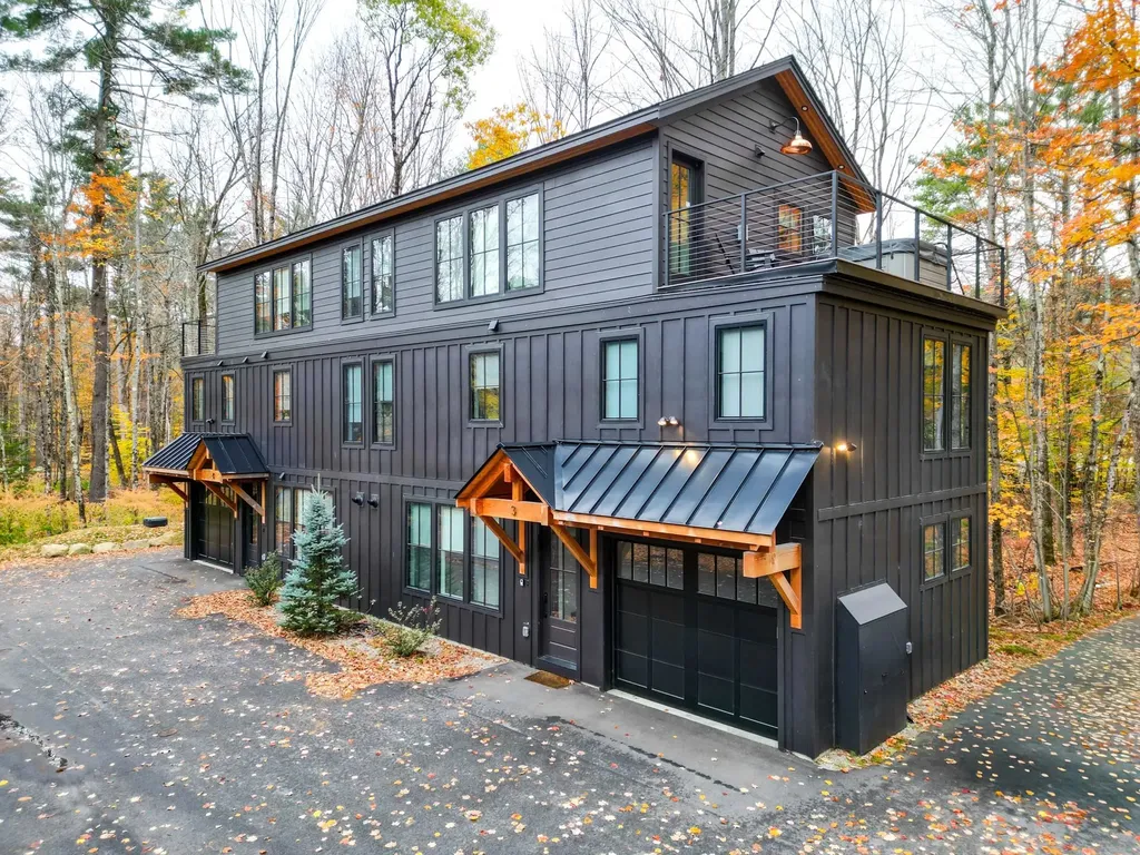 Black Diamond Place