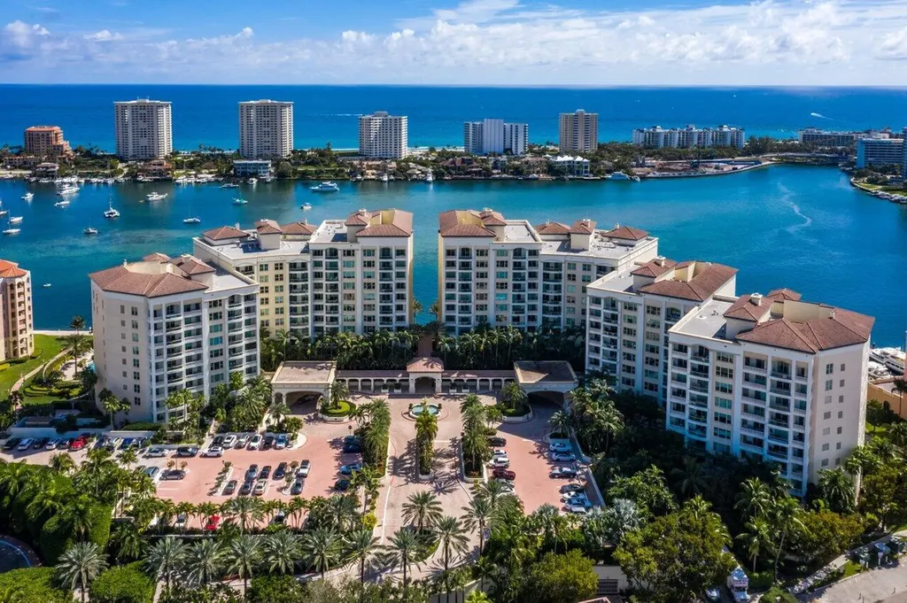 Downtown Boca Raton Condos For Sale and Rent
