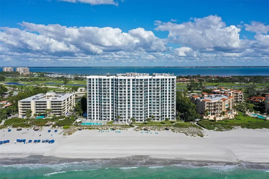 Listings for Robert Delaney