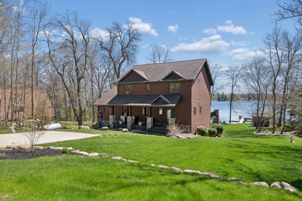 Luxury Homes for Sale in Garrison MN