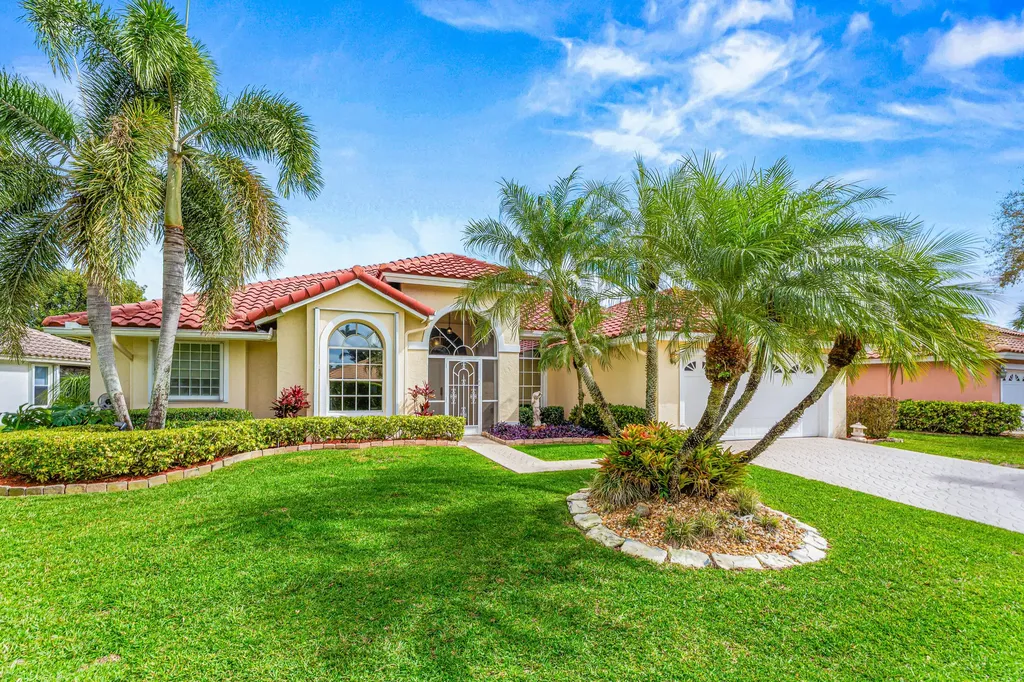 Boating Properties in Abacoa