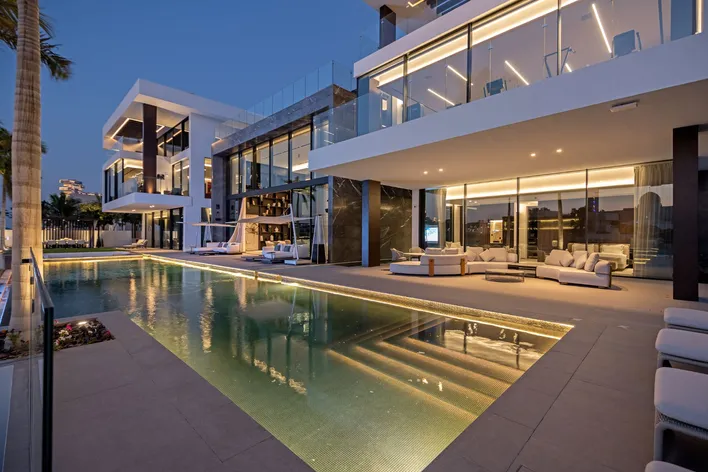 Luxury Buildings