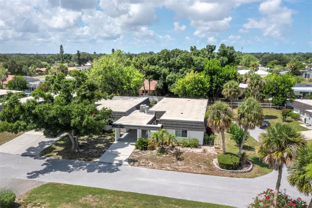 Listings for Amy Tupper