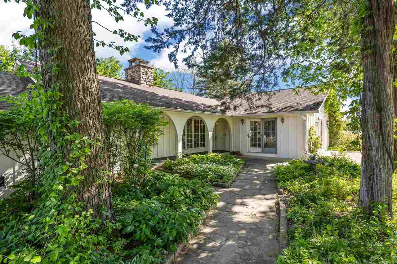 Homes with Acreage (2+ Acres)