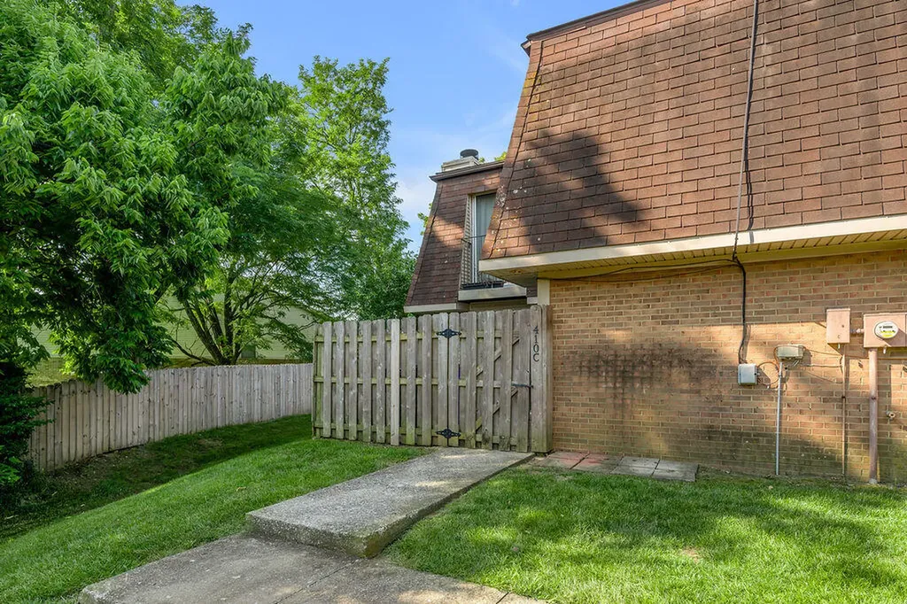 Listings for Pam Evans