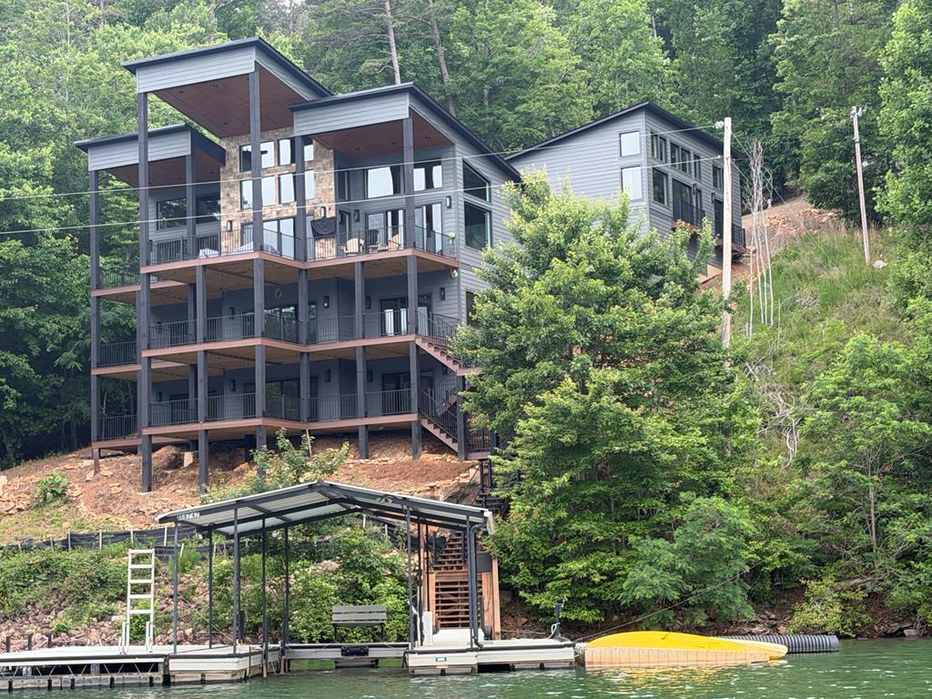 Homes with Long-Range Mountain Views