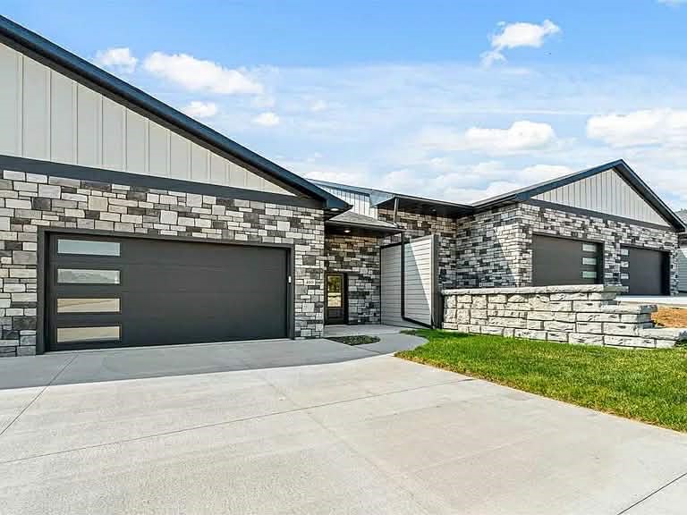 Corridor Homes $300,000 to $500,000