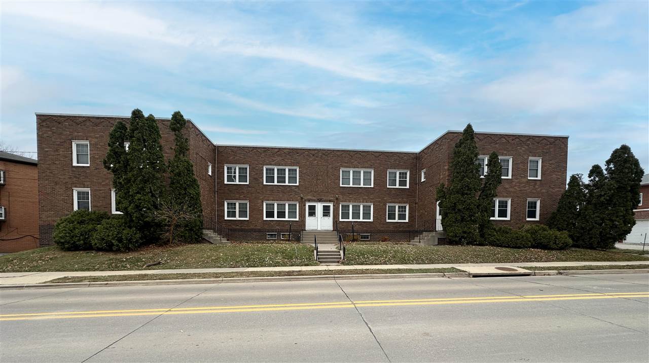 Homes Near the University of Iowa