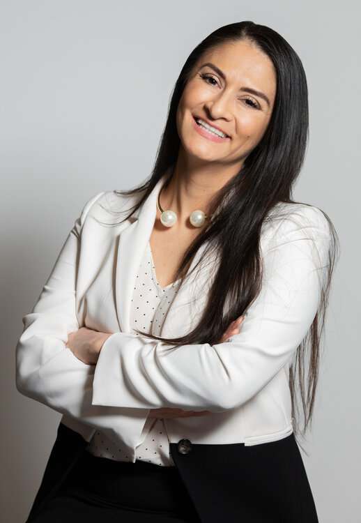 Elizabeth Valenzuela
