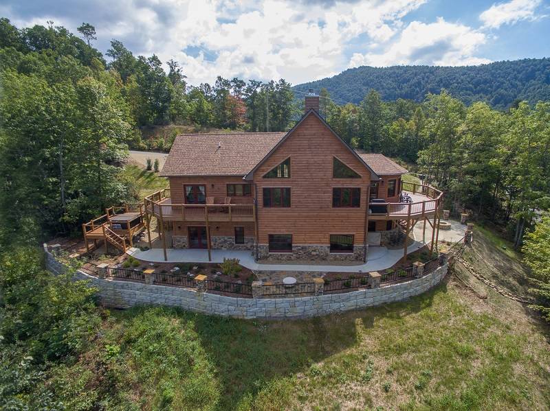 Black Mountain Cabins