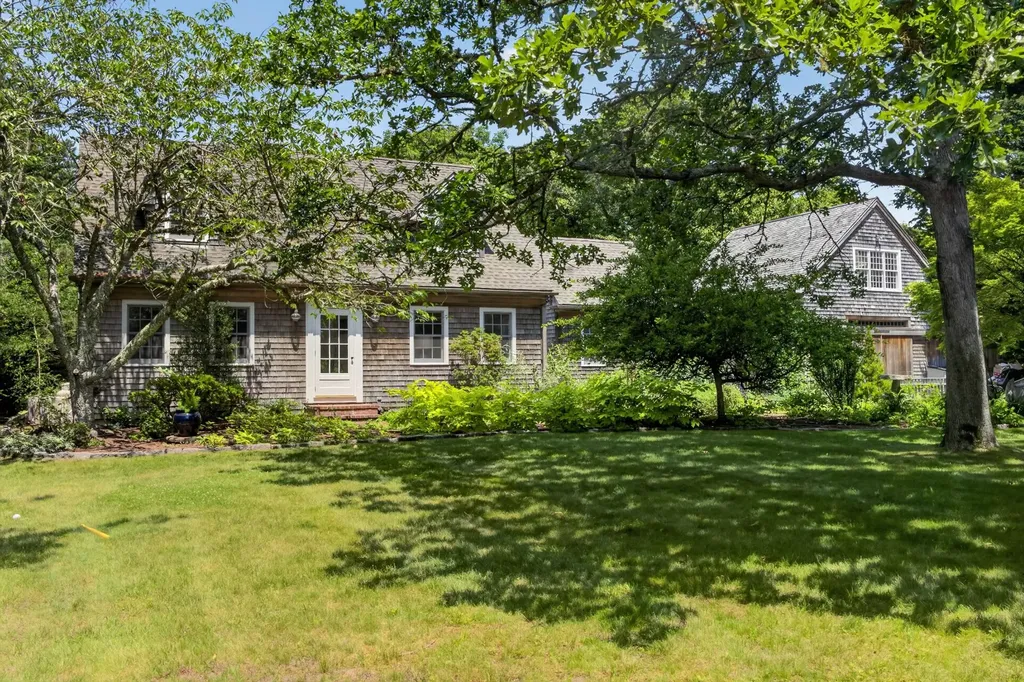 Listings for Thayer Whipple
