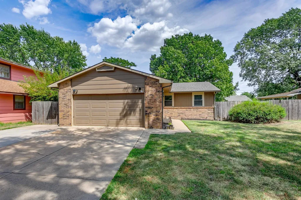 Listings for Megan Palacioz