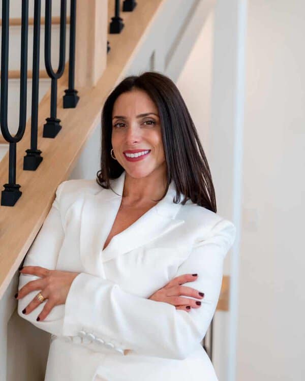 Lizette Sinhart