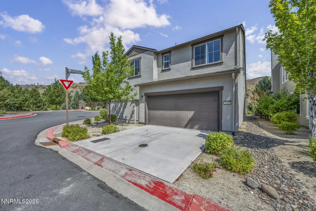 Listings for Alex Militante