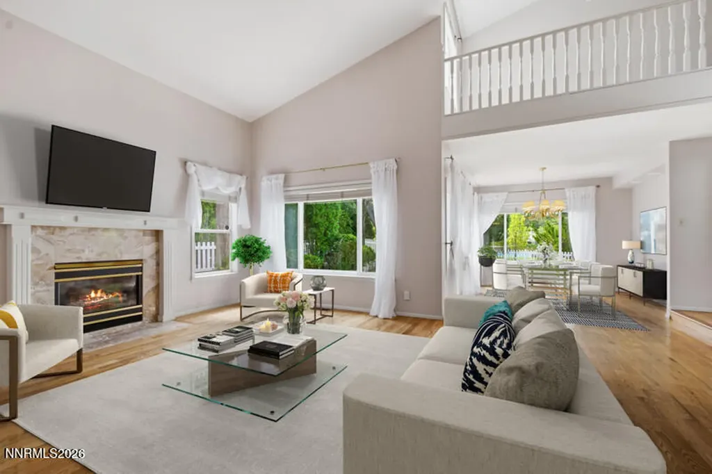 Listings for Courtney Folgner