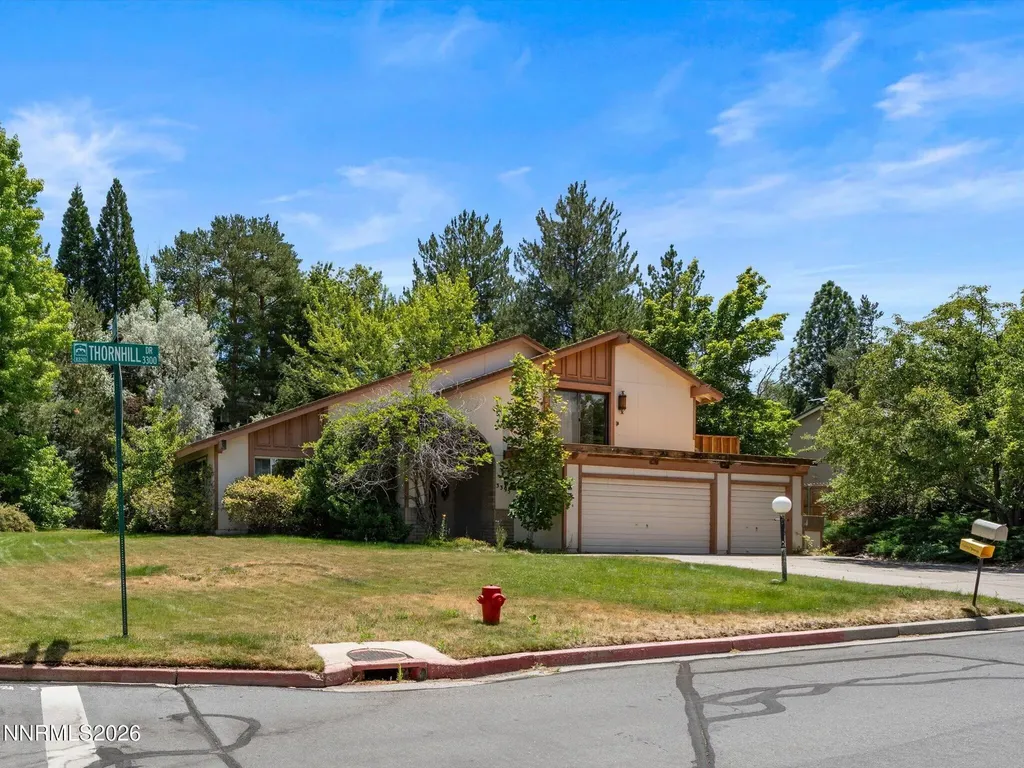 Listings for Sara Trimmer