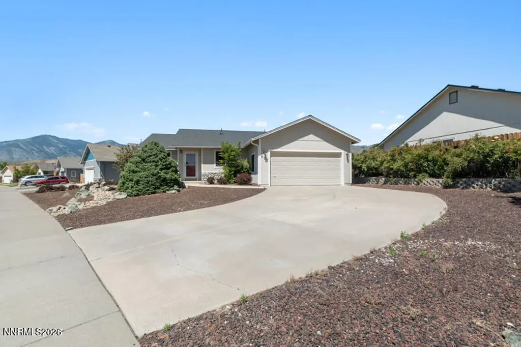 Listings for Sue Davis