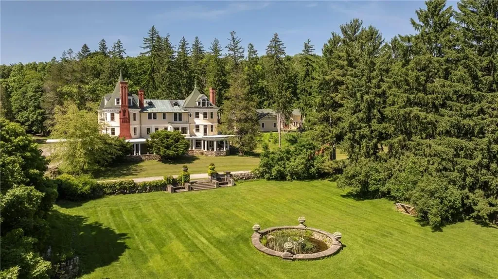 Dutchess County Homes
