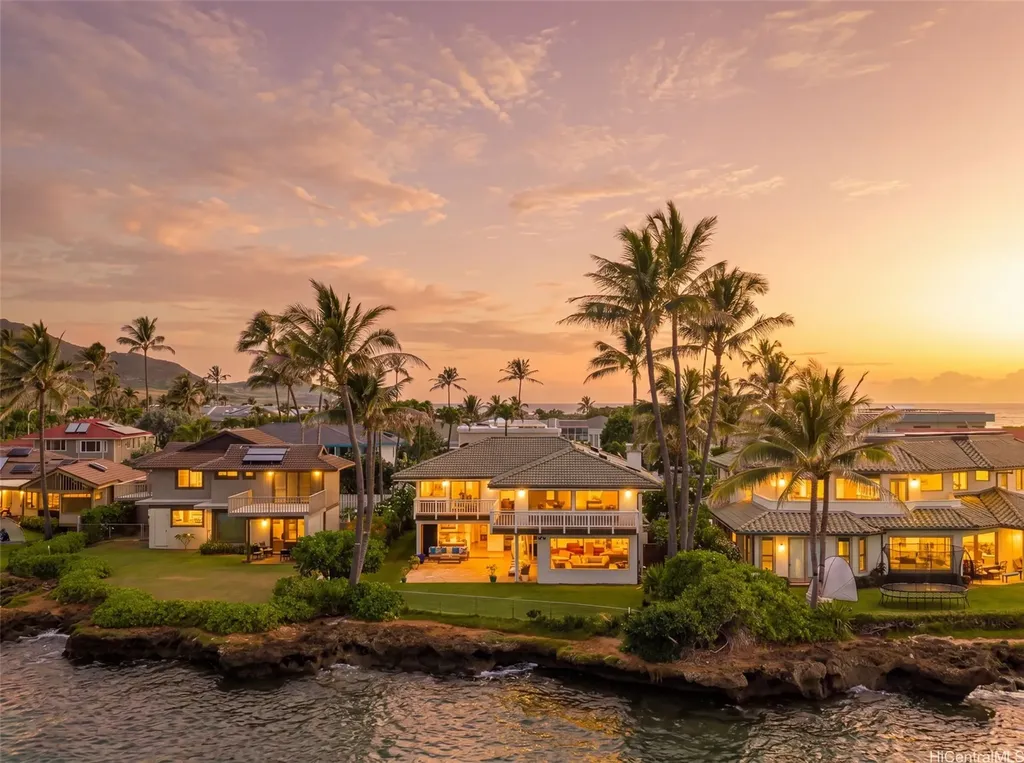 Listings for Joelle "Joey" Foti