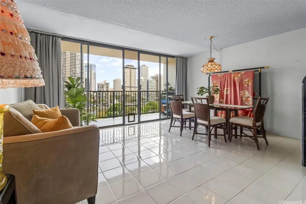 Listings for Kainoa "KJ" Harrison