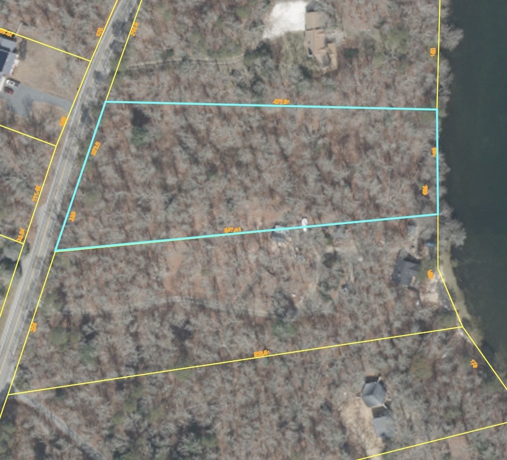 Mashpee Land