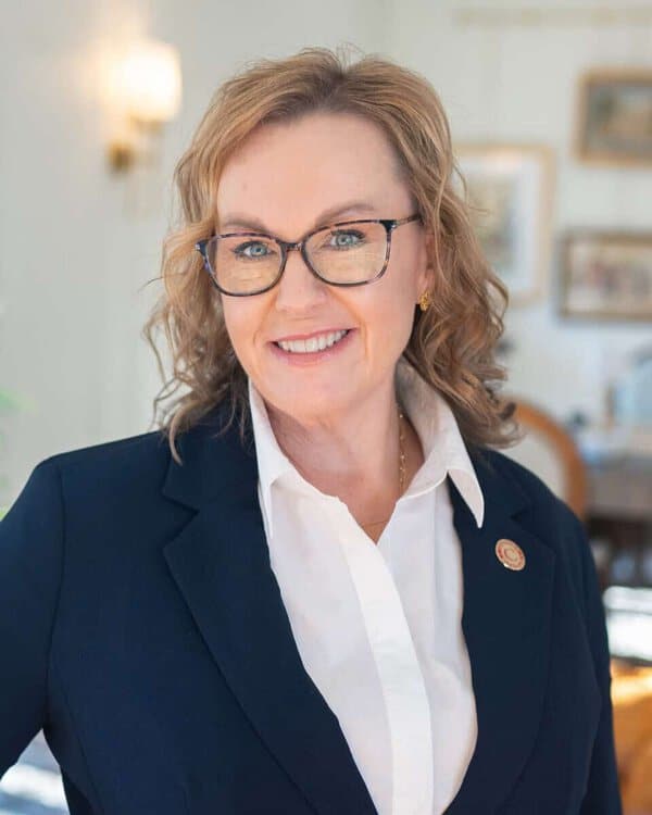Pam Jury