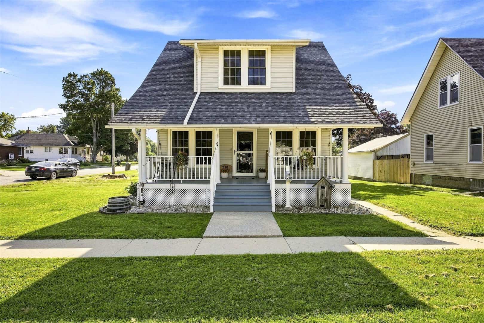 Listings for Angie Longou